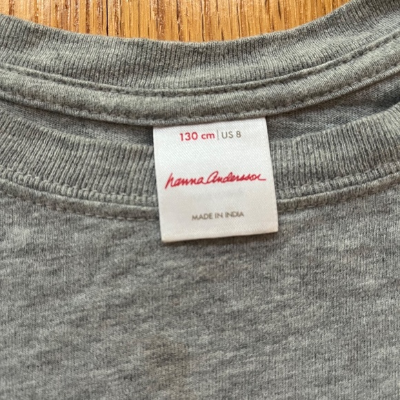 Hanna Andersson construction tee size 8 - Picture 3 of 3